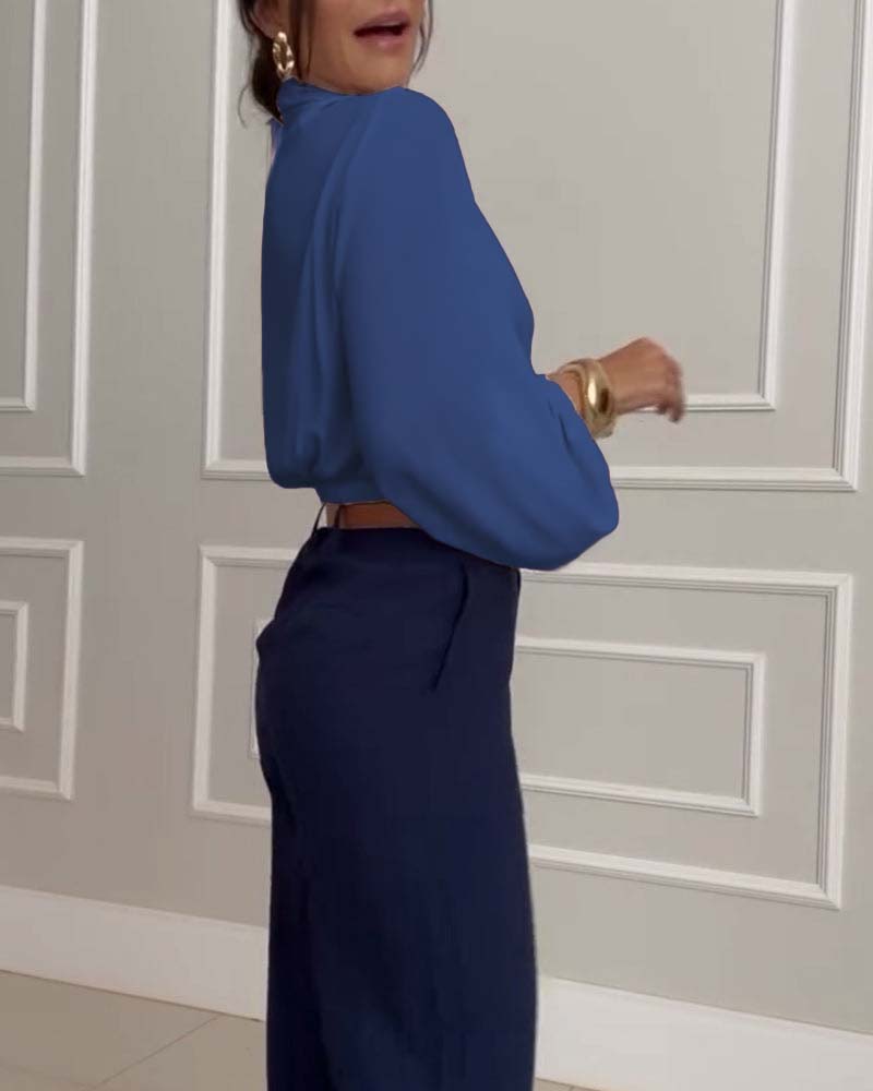 Trendy Lantern Sleeve Blouse with Solid V-Neck