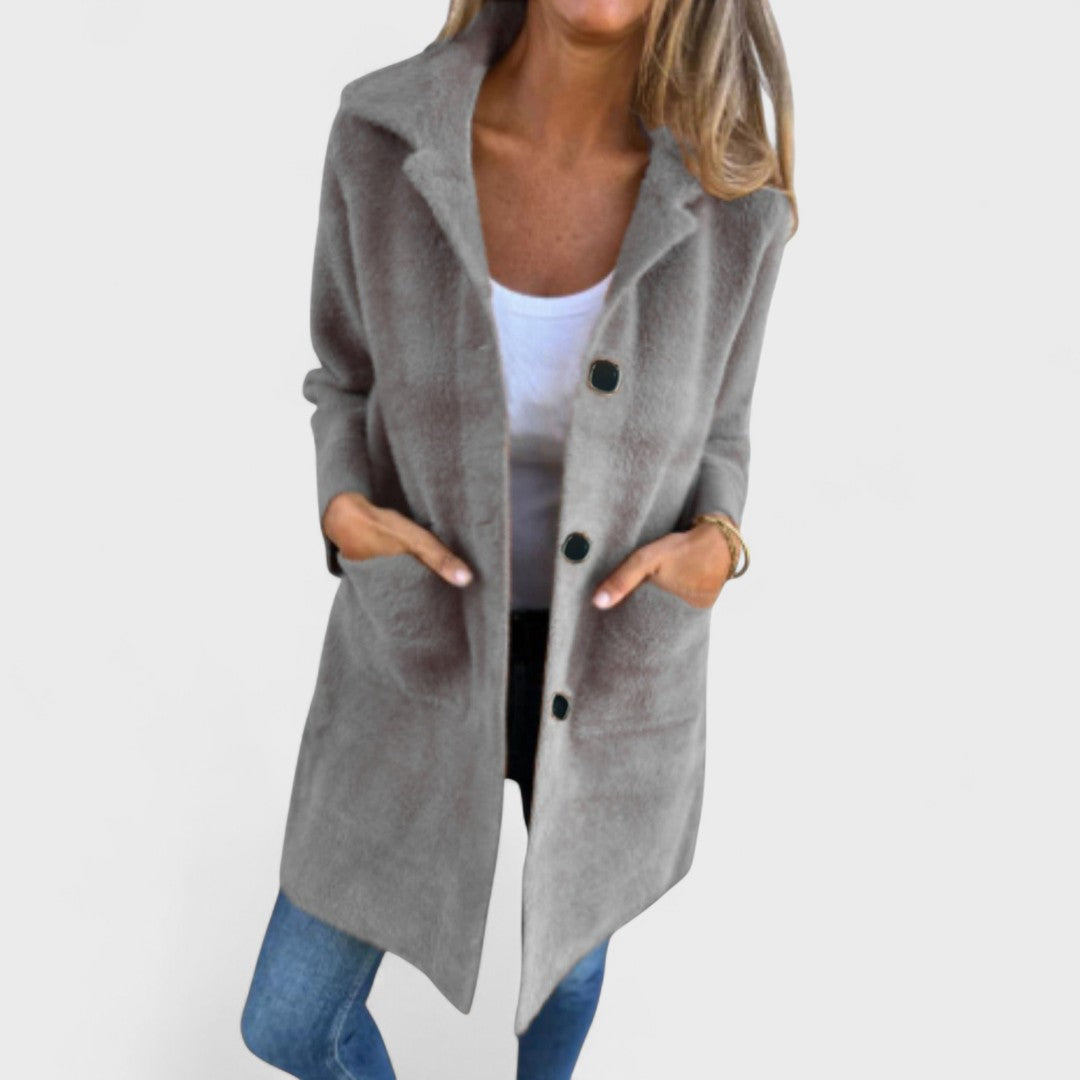Marce - Elegant and Sturdy Coat
